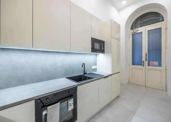 Apartament Charming E24 Grand Next To The Andrassy Fashion St Budapeszt